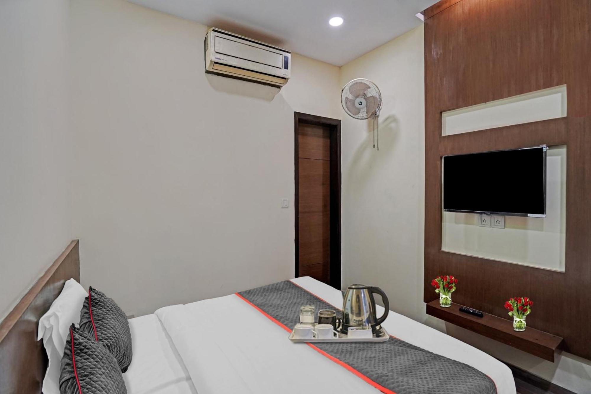 Hotel O Royal Regency Ghaziabad Exterior foto