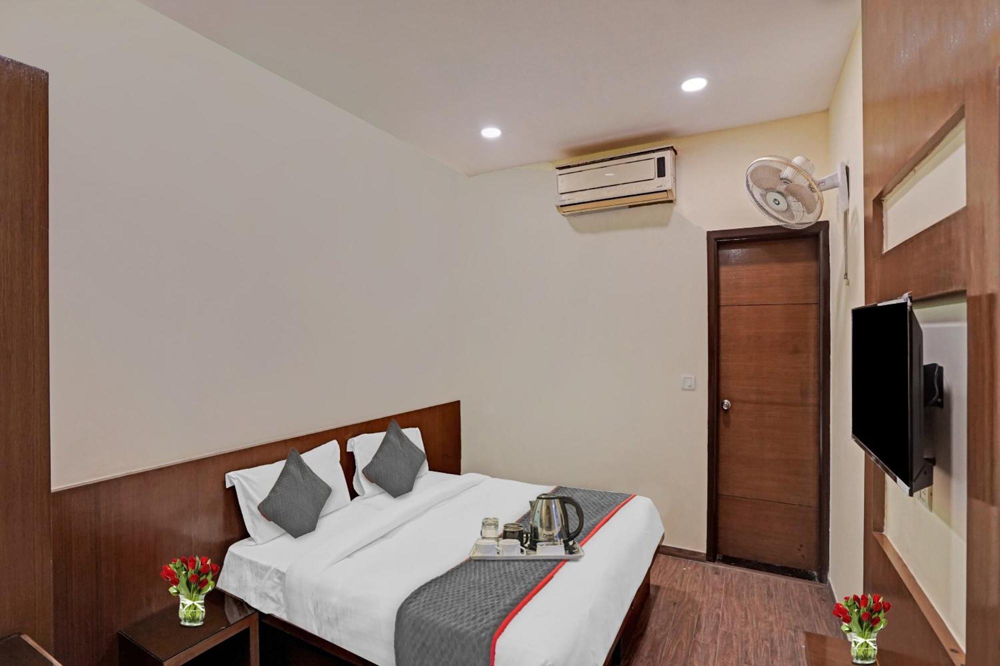 Hotel O Royal Regency Ghaziabad Exterior foto